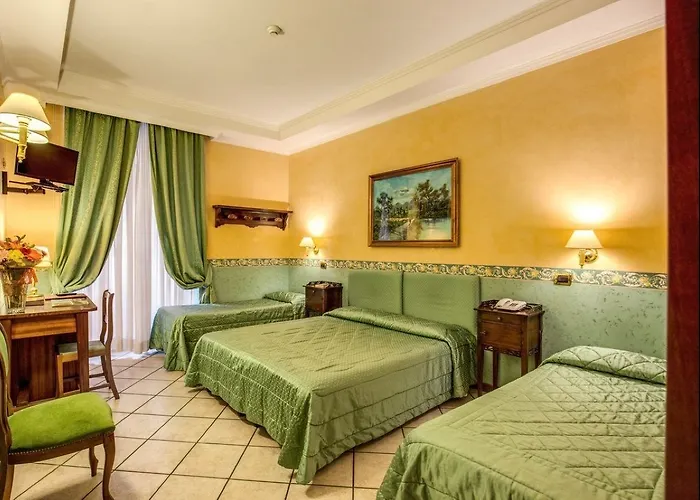 Hotel Montreal 3*